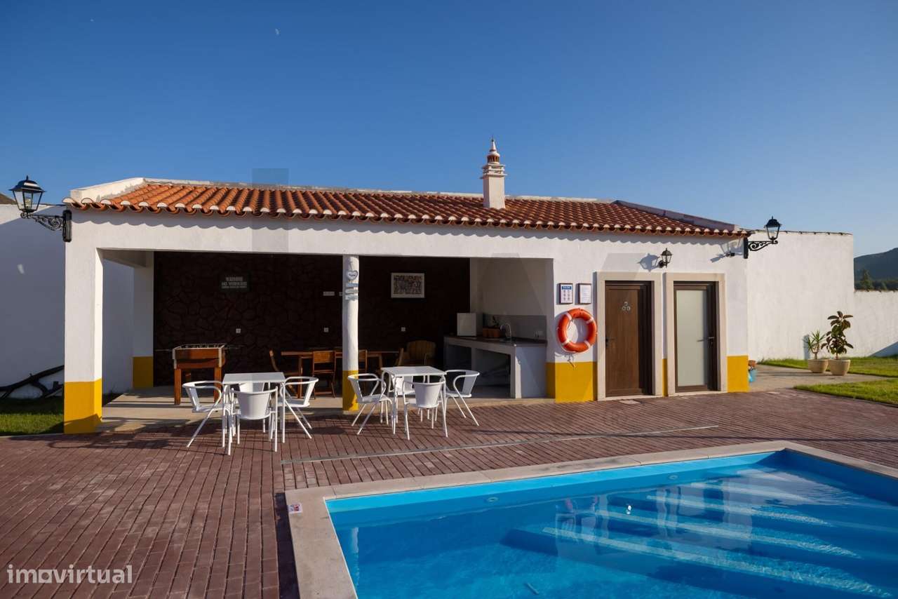 Moradia T-0 com piscina, estacionamento, Condomínio Casas Sopé da Serr-29