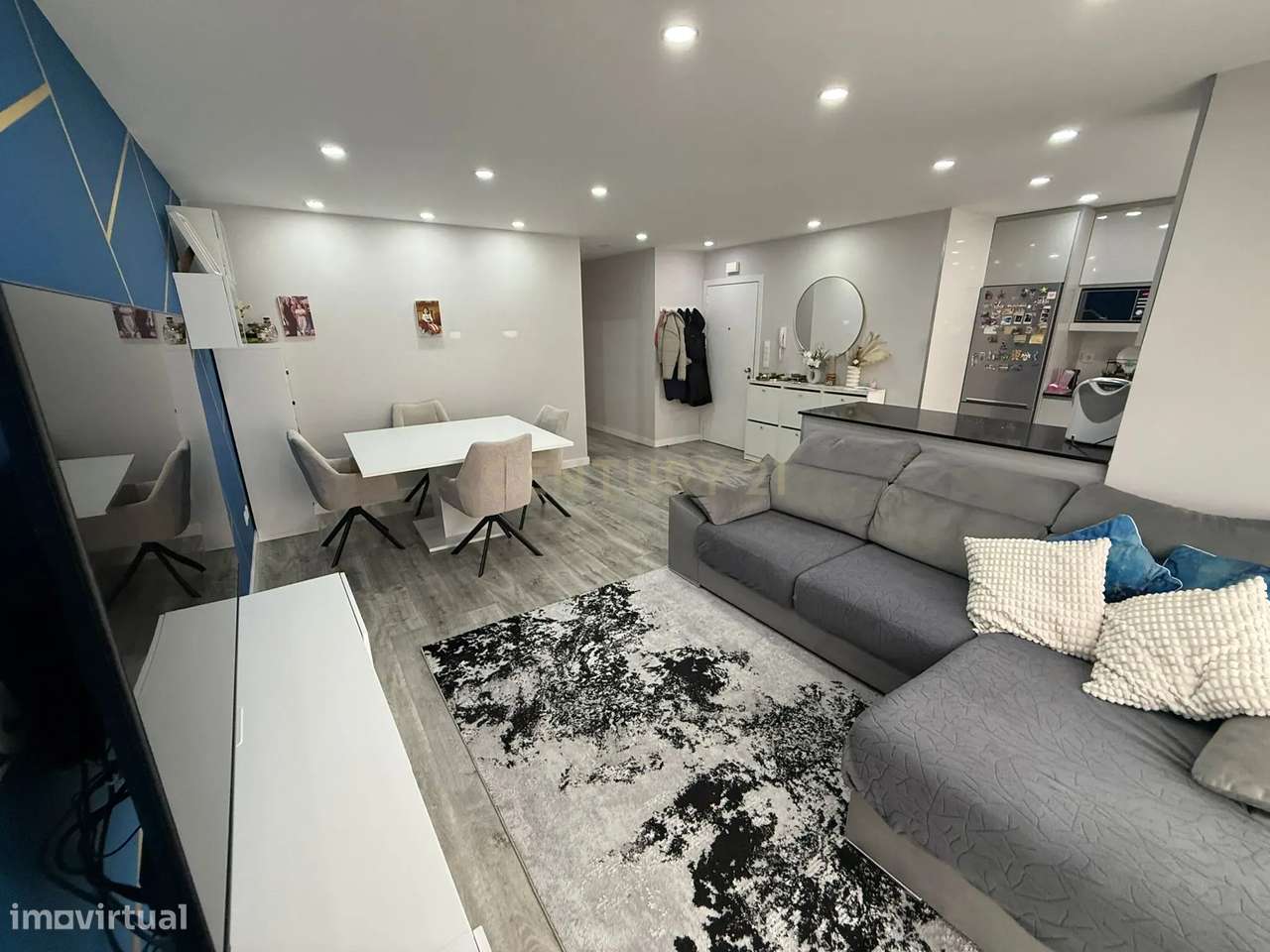 Apartamento T2, Renovado, a 400m da Praia, Caxinas - Grande imagem: 2/14