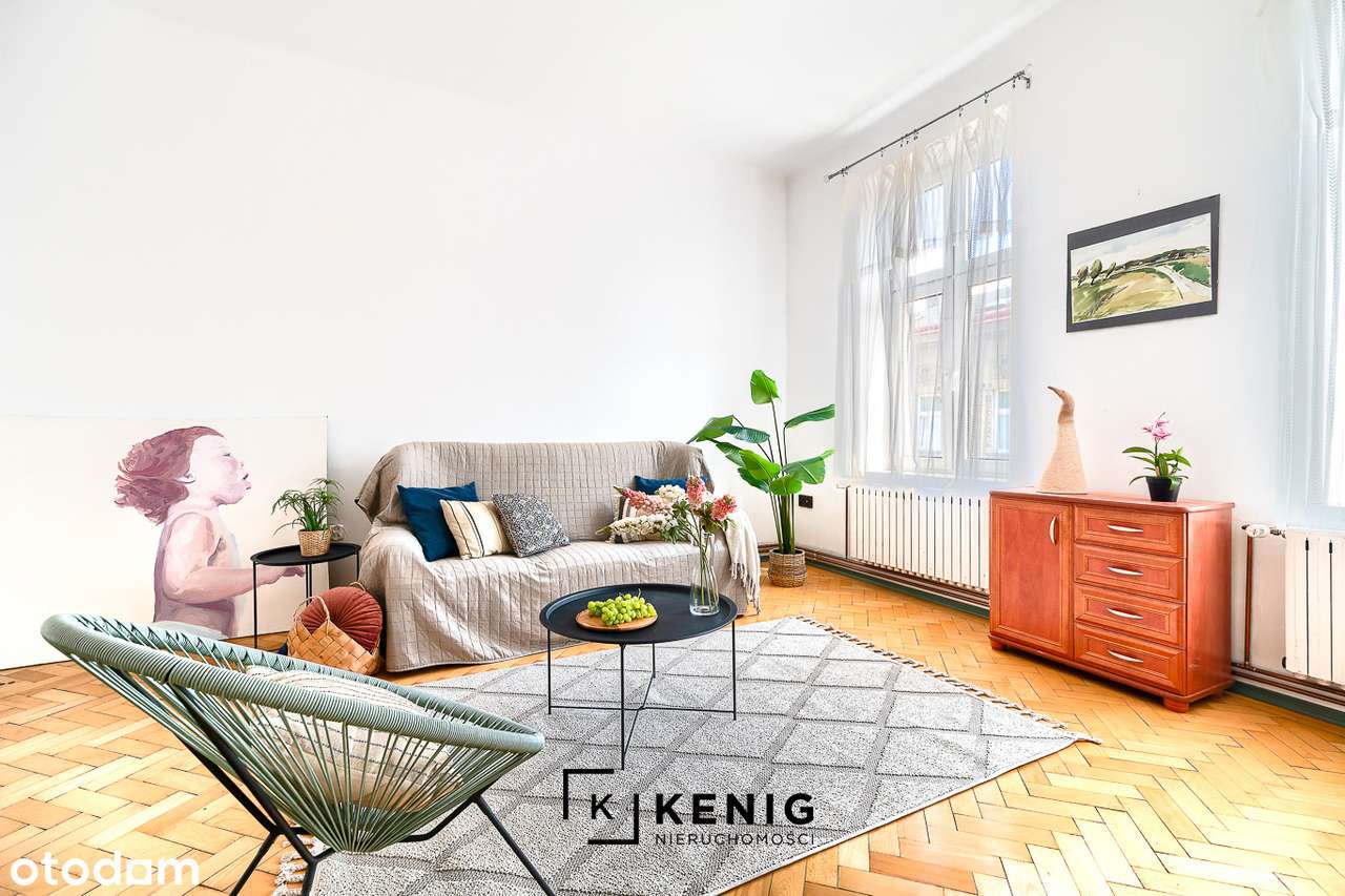 Duże bezczynszowe mieszkanie w kameralnej kamienicy-0