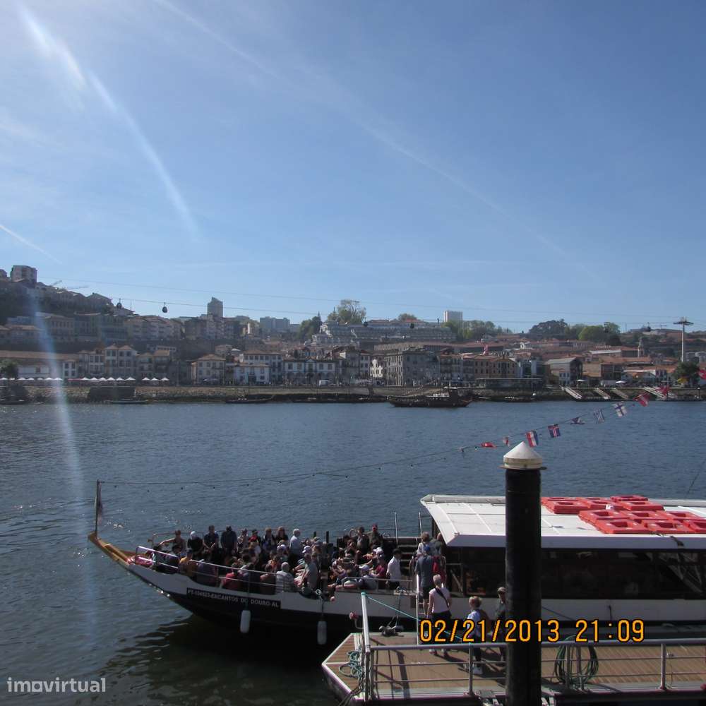 Prédio com 13 frações na Ribeira-15