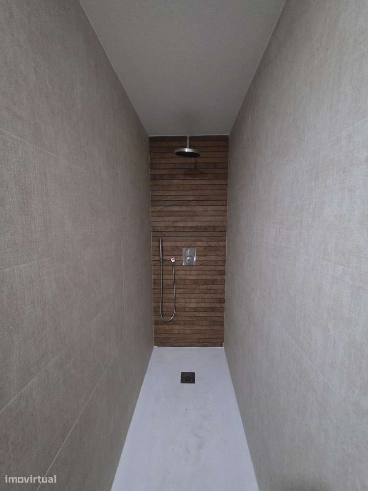 Apartamento T2 | Novo | Jardim Privativo | Batalha-18