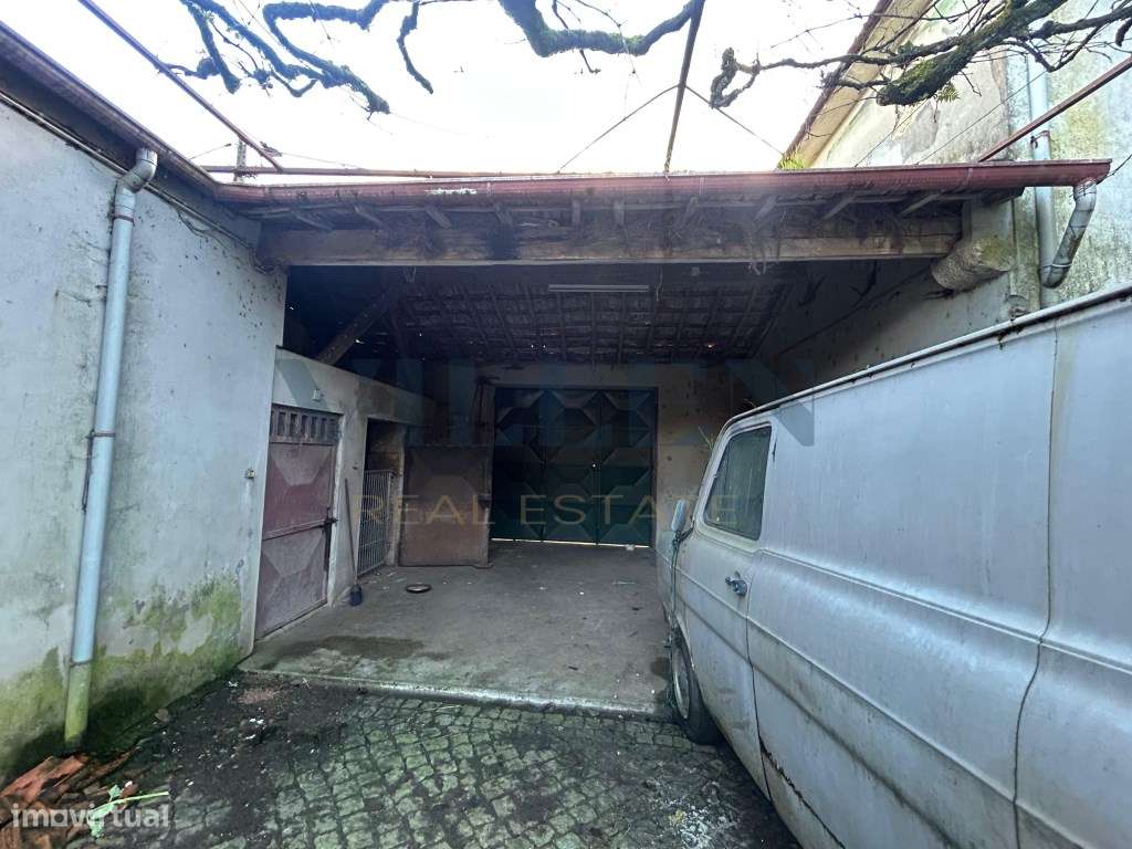Moradia para Restaurar com 2.590 m² de Terreno, Privacidade e Excel...-5