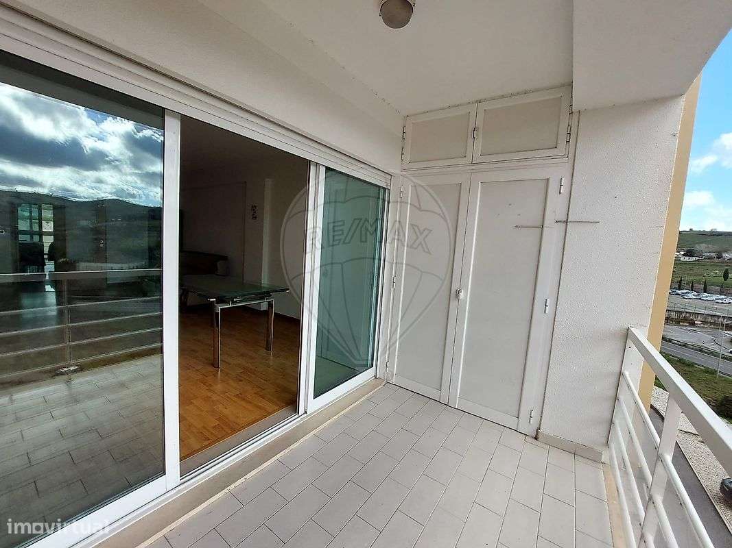 Apartamento T2 para arrendamento - Grande imagem: 3/32