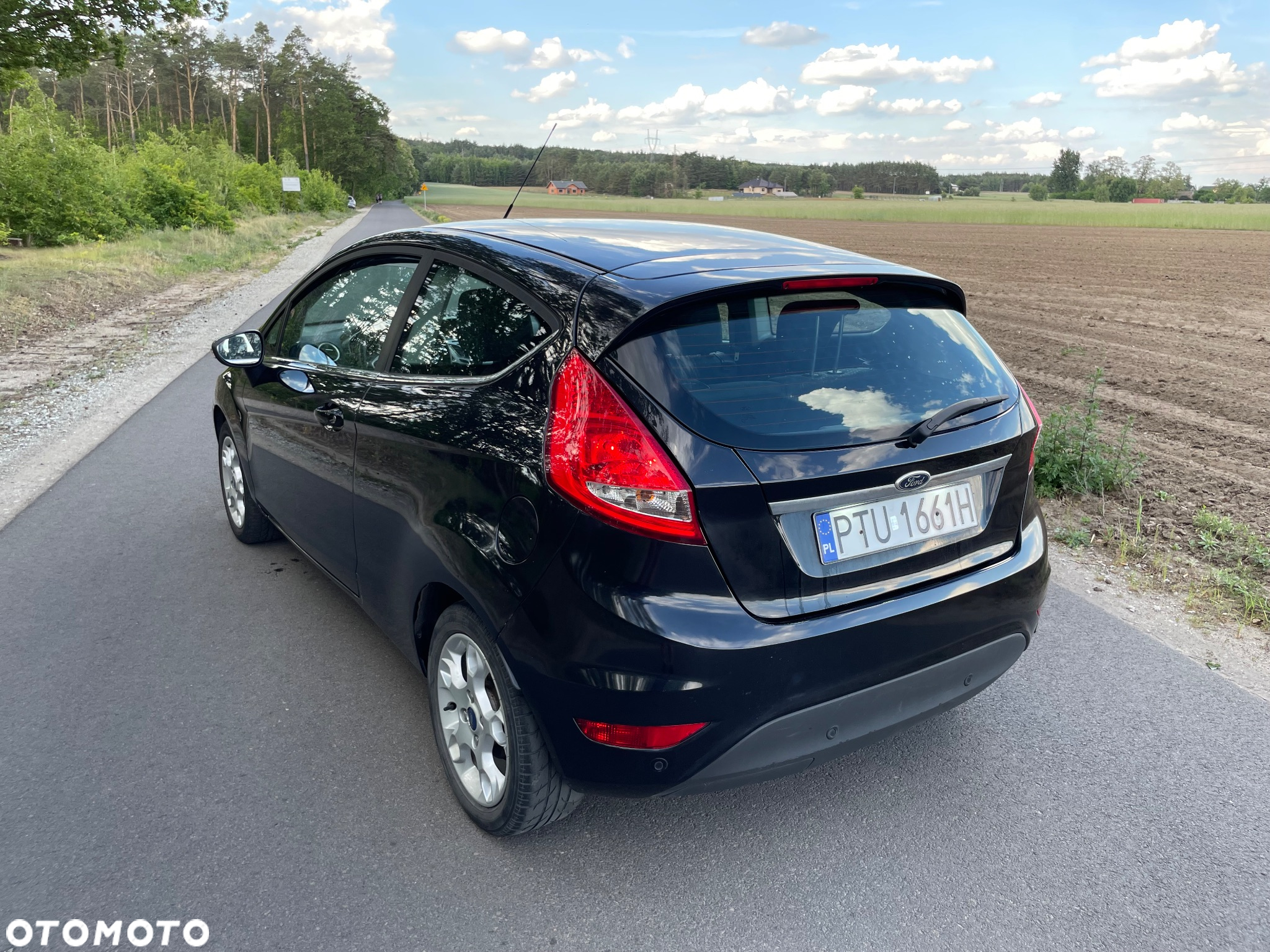 Ford Fiesta 1.4 TDCi Ambiente - 11