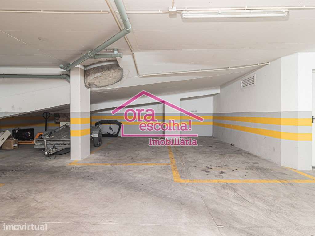 Apartamento T2 recente com 100 m2, Suíte e Parqueamento em Paio Pires!-16