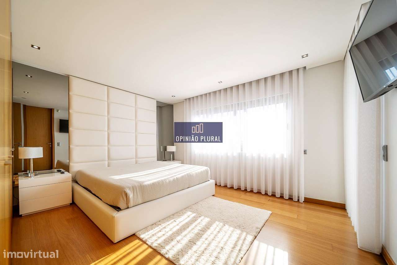 Moradia T4 de Luxo com Piscina  Arcozelo Vila Nova de Gaia-20