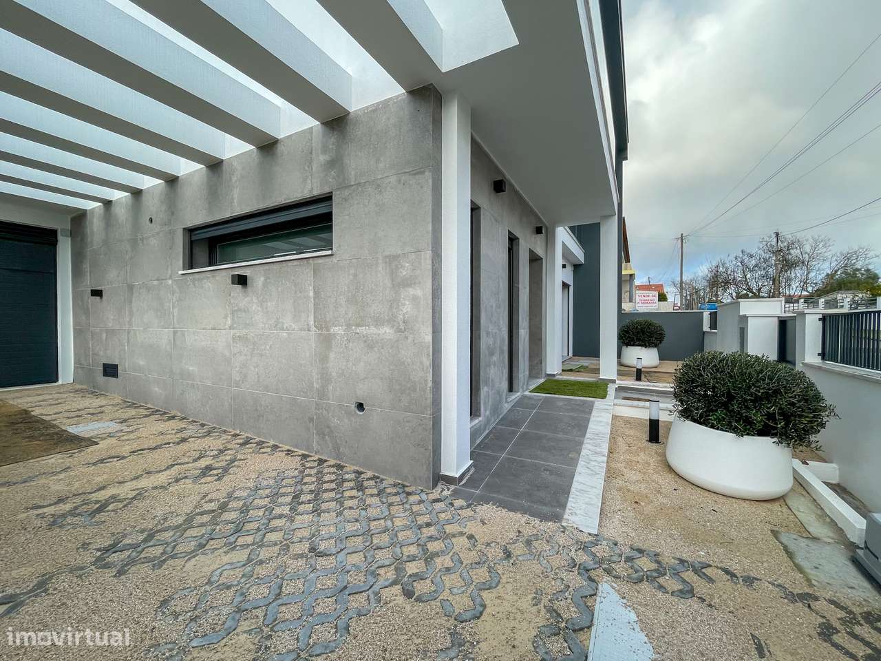 Moradia T4 com Piscina - Santa Iria de Azoia (Bairro da Salvação)-47