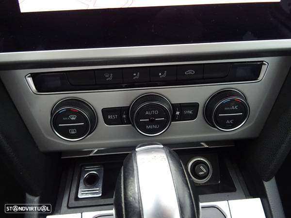 VW Passat Variant 1.6 TDI Confortline DSG - 15