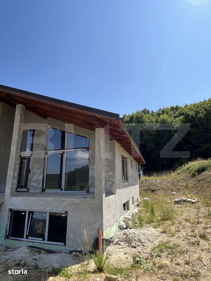 Casa cu panorama deosebita pe Dealul Jelni – 10 ari de teren, stadiu - Imagine principală: 3/19