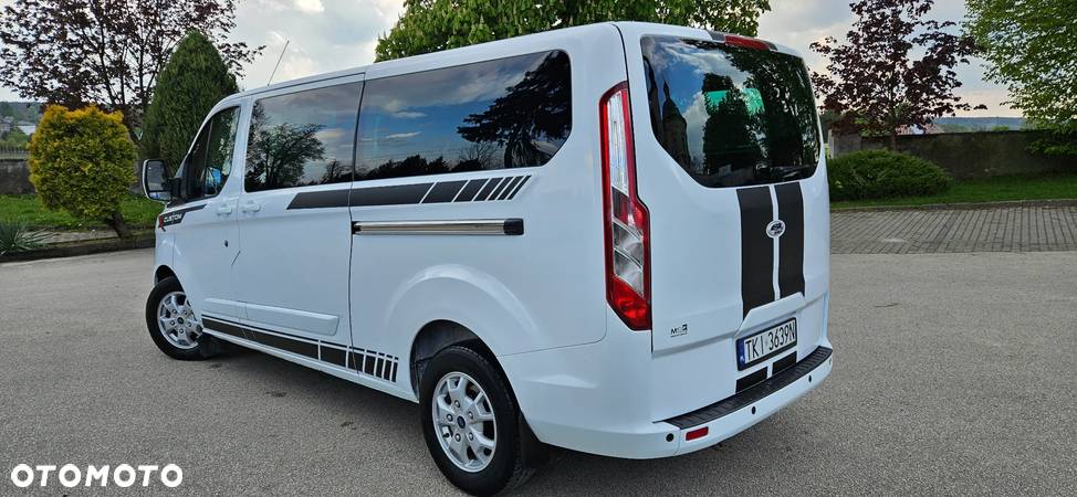 Ford Tourneo Custom 300 L2H1 VA Titanium - 13