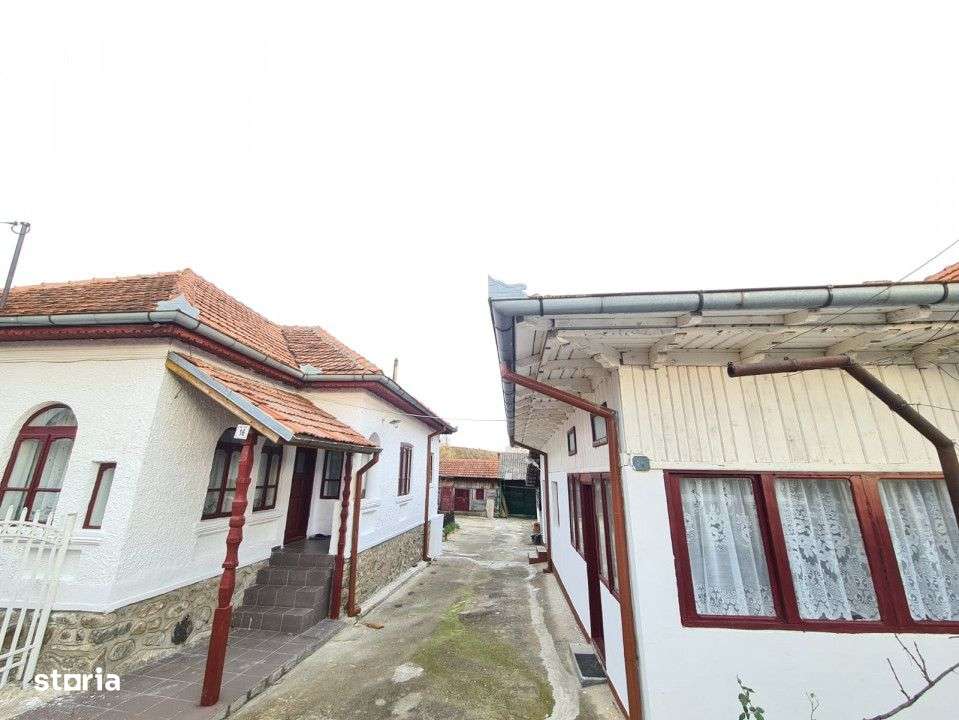 Vanzare casa cu teren generos, in centrul comunei Musetesti - Imagine principală: 1/10