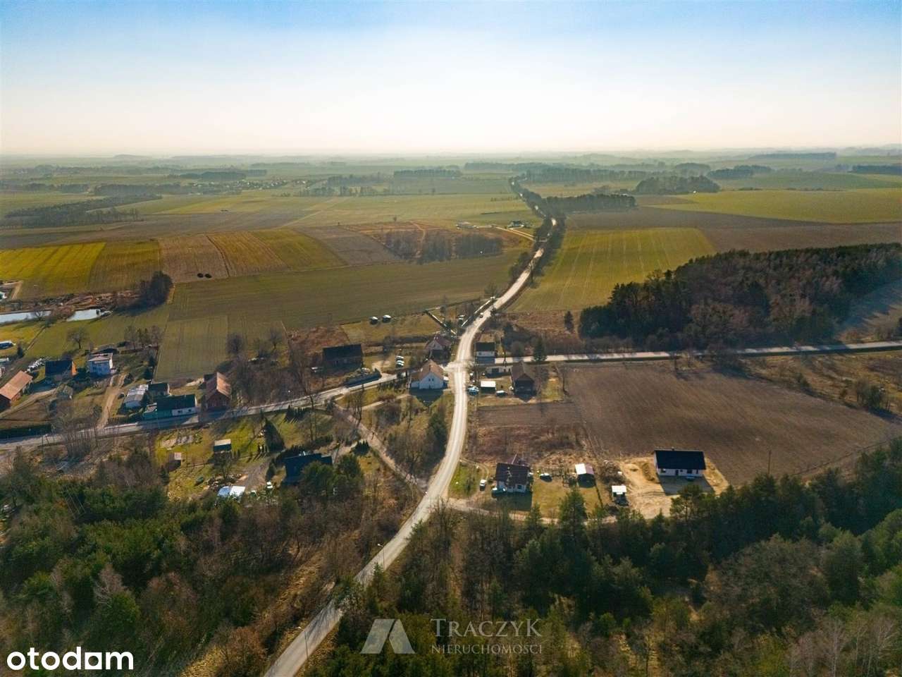 Uzbrojona działka_droga gminna asfaltowa_Las-10