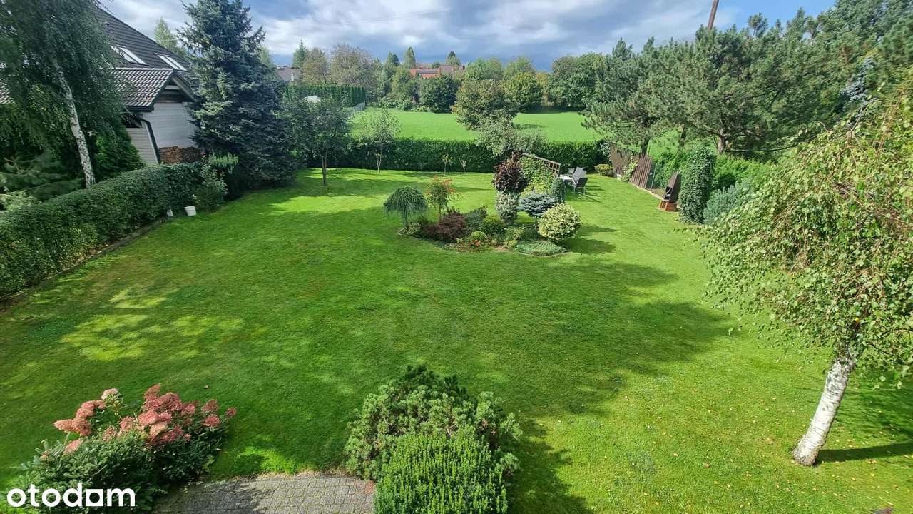 Zadbany dom w Cieszynie w dzielnicy Mnisztwo.-18