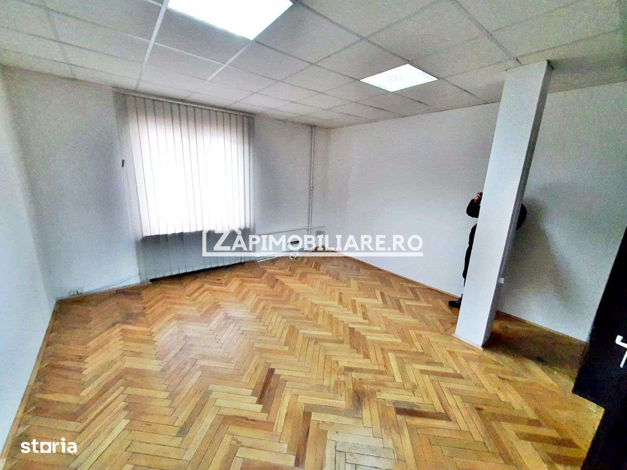 Spațiu birou 20 mp, central,utilităti incluse in pret - Imagine principală: 2/8