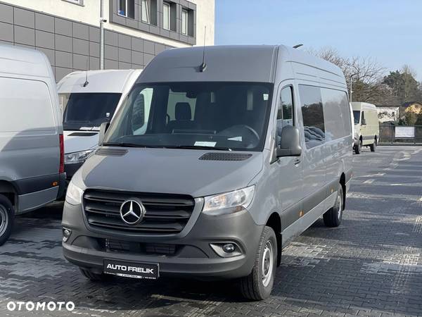 Mercedes-Benz Sprinter - 4