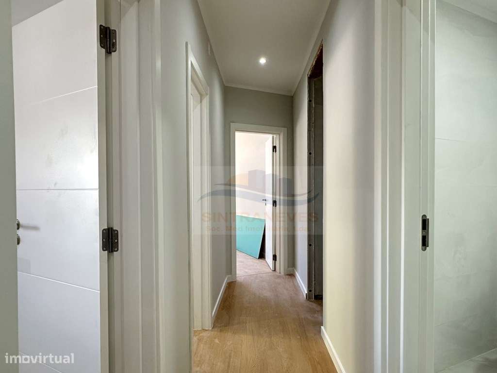 T2 Totalmente Remodelado - Amadora, Mina de Água - Grande imagem: 4/14