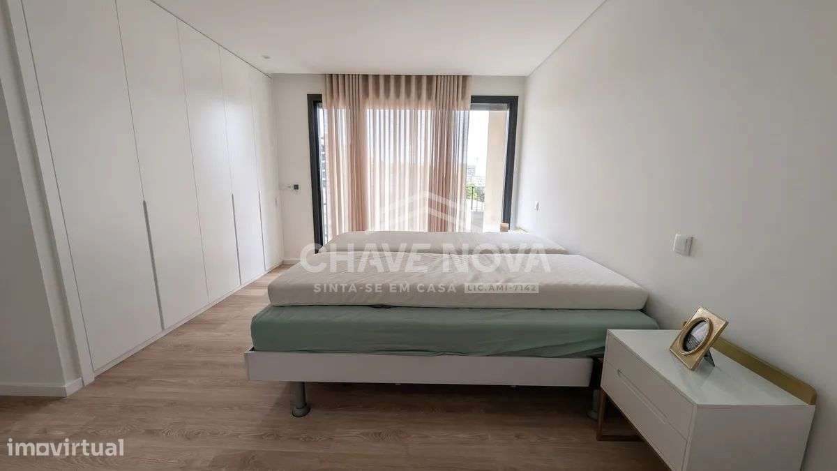 Apartamento T3 c/ Terraço (77.35m2) e Garagem Box em Mafamude-24