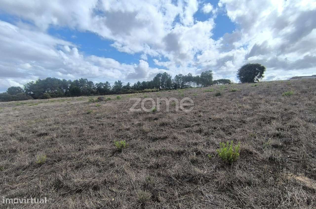 4 Terrenos Área Total de 20.778 m2 - Urbanizável (parcialmente)-9