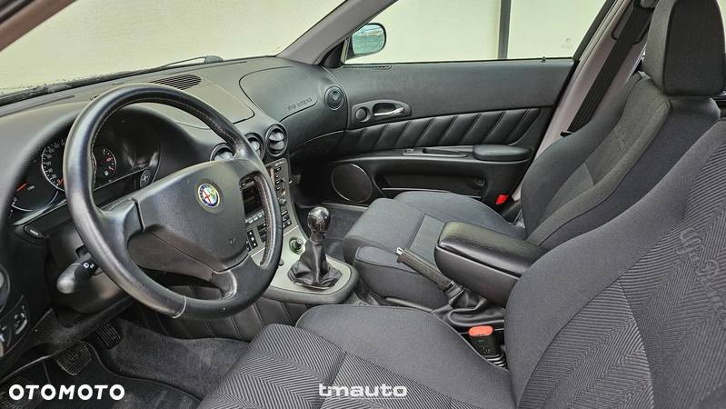 Alfa Romeo 166 2.0 TSpark 16V - 20