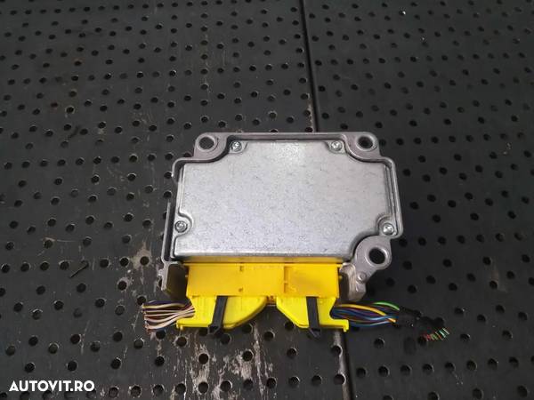 Calculator modul airbag mercedes a class w169 a16982066262 - 3