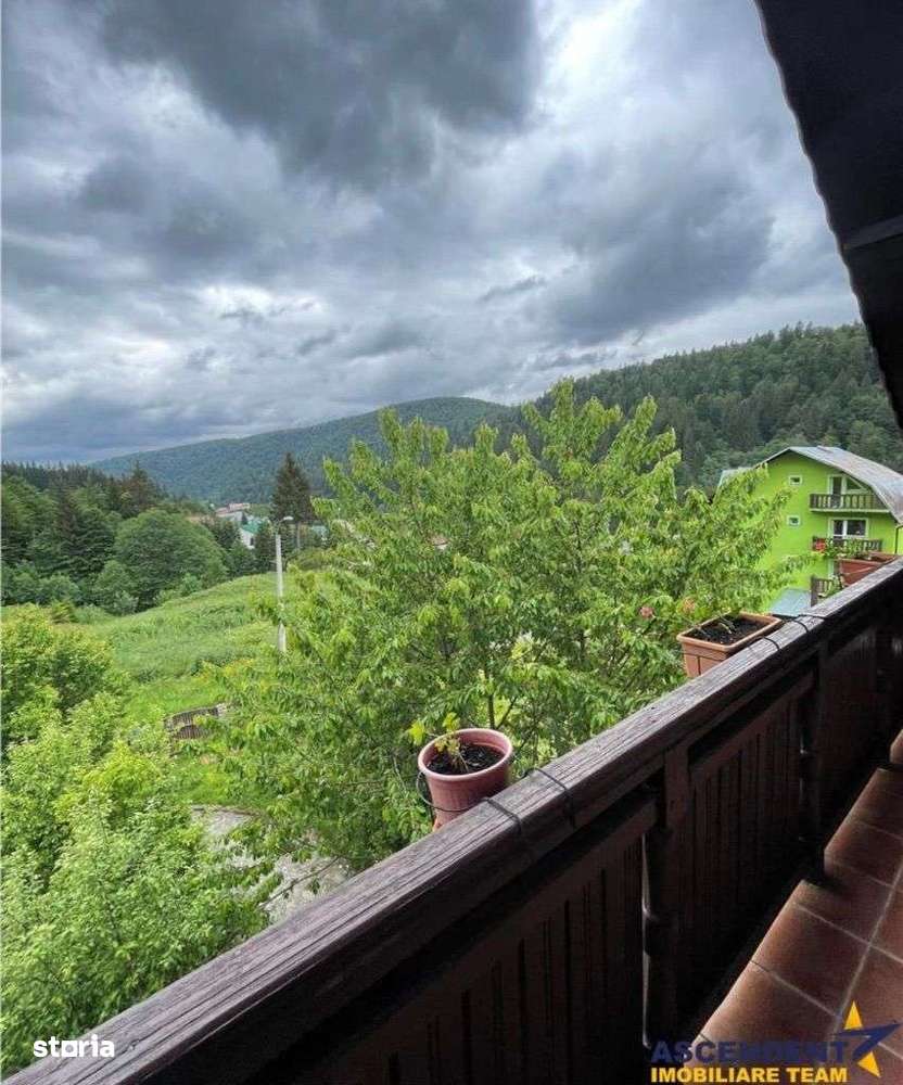 Pensiune complet utilată în Predeal, teren de tenis, garaj 4 mașini - Imagine principală: 3/18