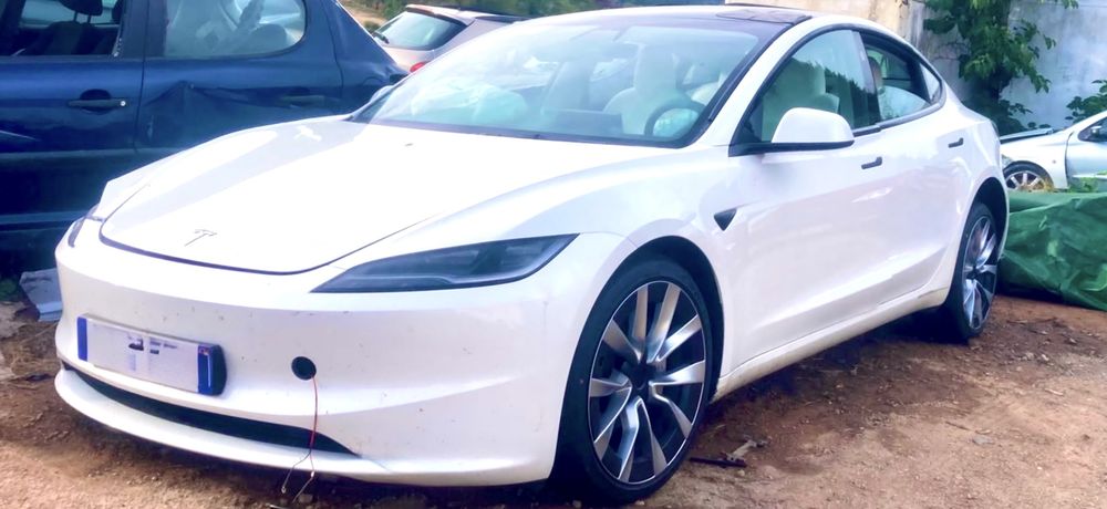 Tesla Model 3 AWD 2024