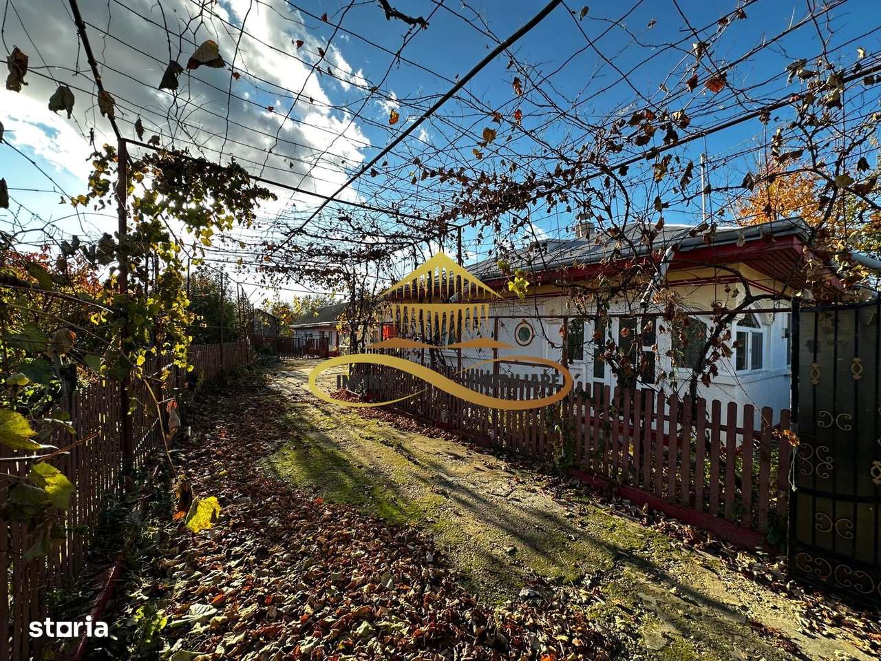 Casa batraneasca din caramida de vanzare si 4500 mp teren Negri Bacau - Imagine principală: 2/20