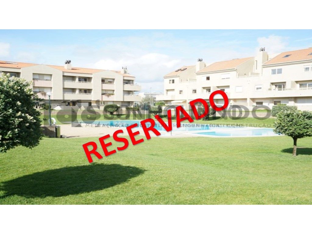 Apartamento T2 Duplex na Praia da Agudela, em condomínio ...