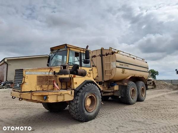 Volvo A25 - 1