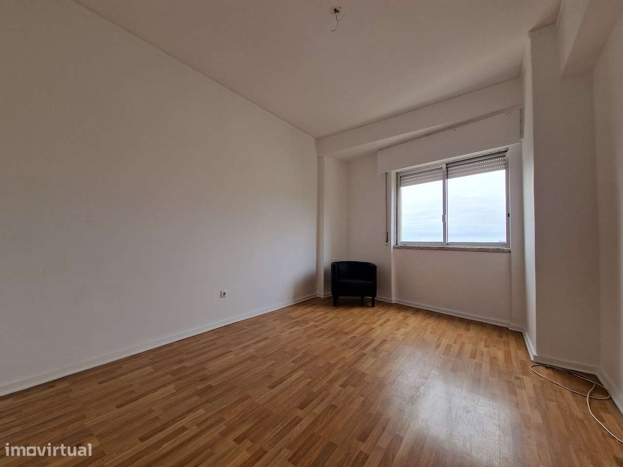 Apartamento T2 em Carnaxide - Centro de Carnaxide-10