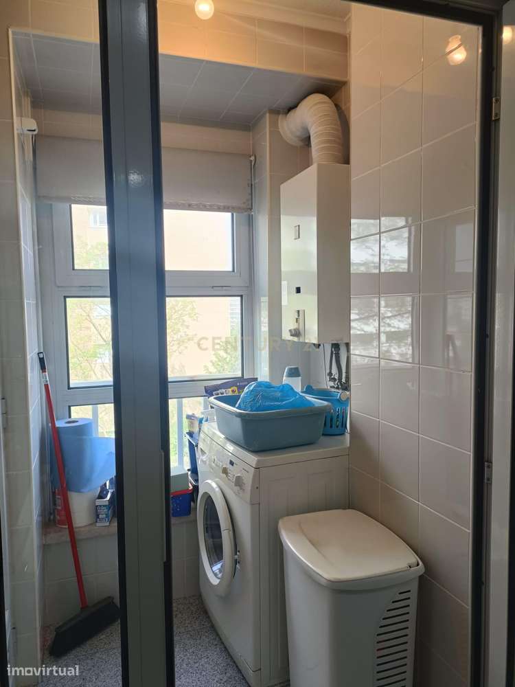 Apartamento T3 moderno junto ao Parque das Conchas-25