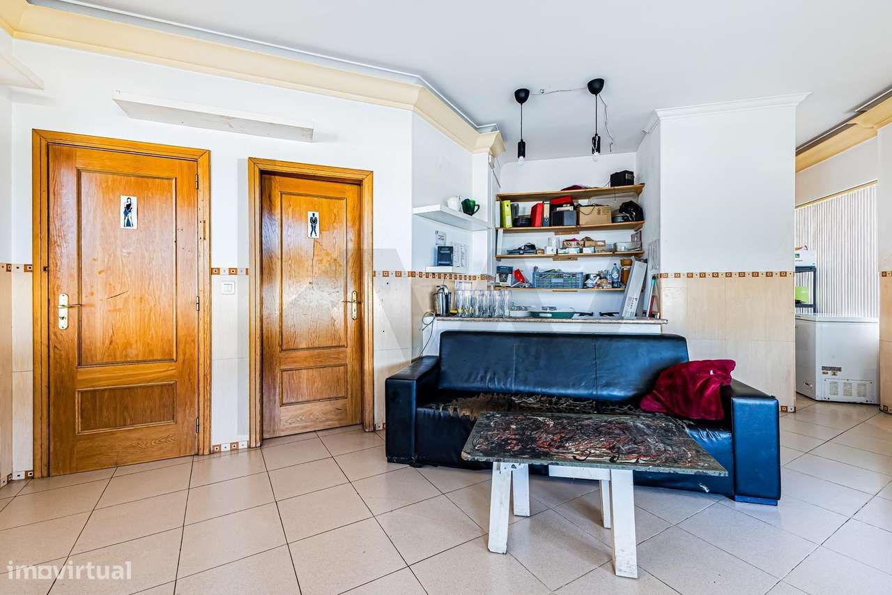 Loja na Quinta da Torre em Armação de Pêra - Grande imagem: 5/8