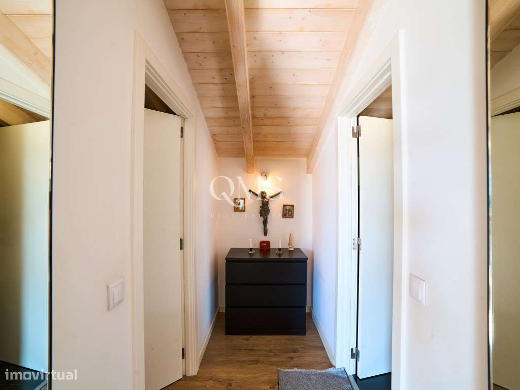 Duplex contemporâneo de três níveis em Santa Bárbara de Nexe, Algarve-24