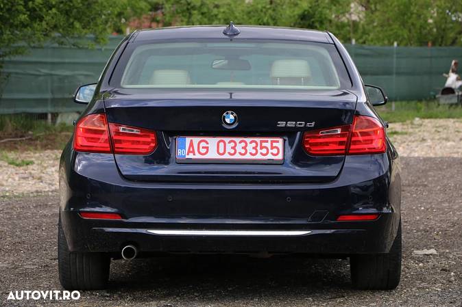 BMW Seria 3 320d Aut. Blue Performance Sport Line - 13