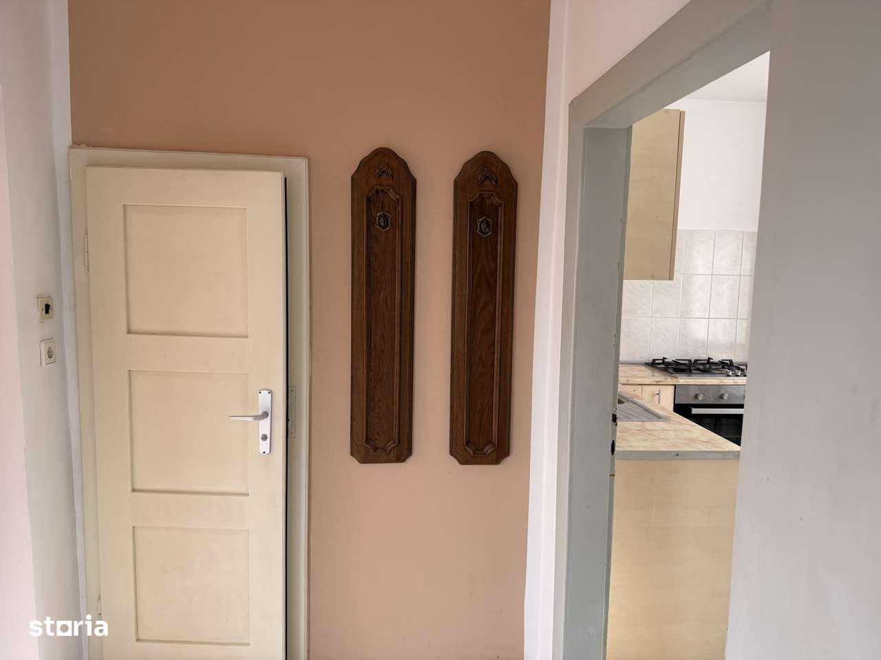 Apartament la casă cu 3 camere si subsol. - Imagine principală: 5/20