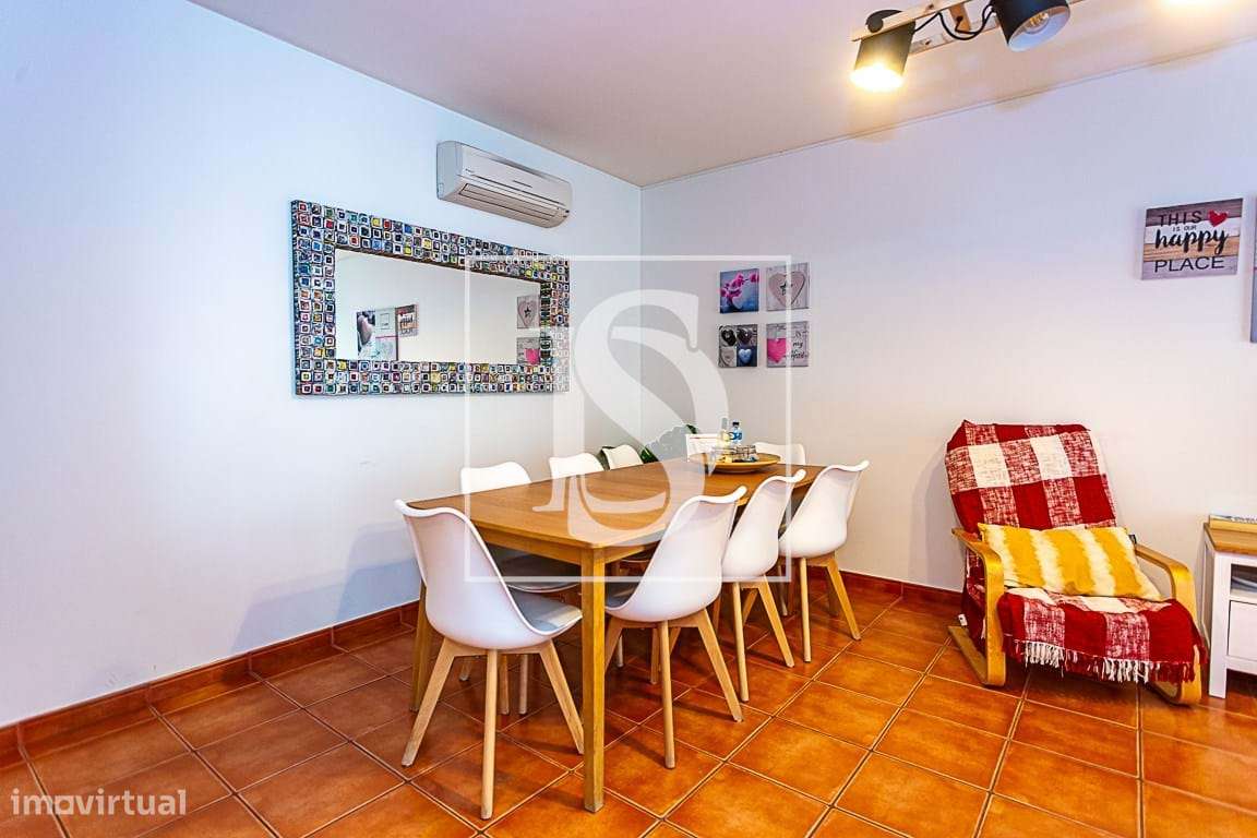 Apartamento T2 com piscina-9