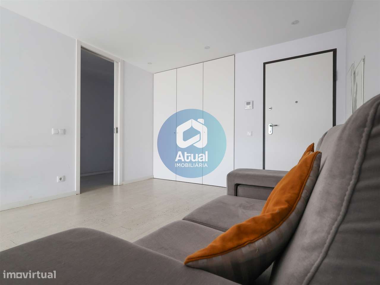 Apartamento T1 Arrendamento em Oliveira, São Paio e São Sebastião,Guim - Grande imagem: 3/13