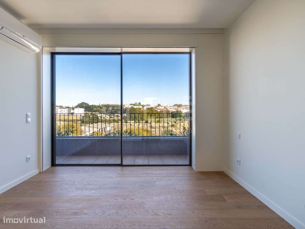 Apartamento T3 | 3 Frentes | Varandas | 2 Lugares de Garagem | Naut...-25
