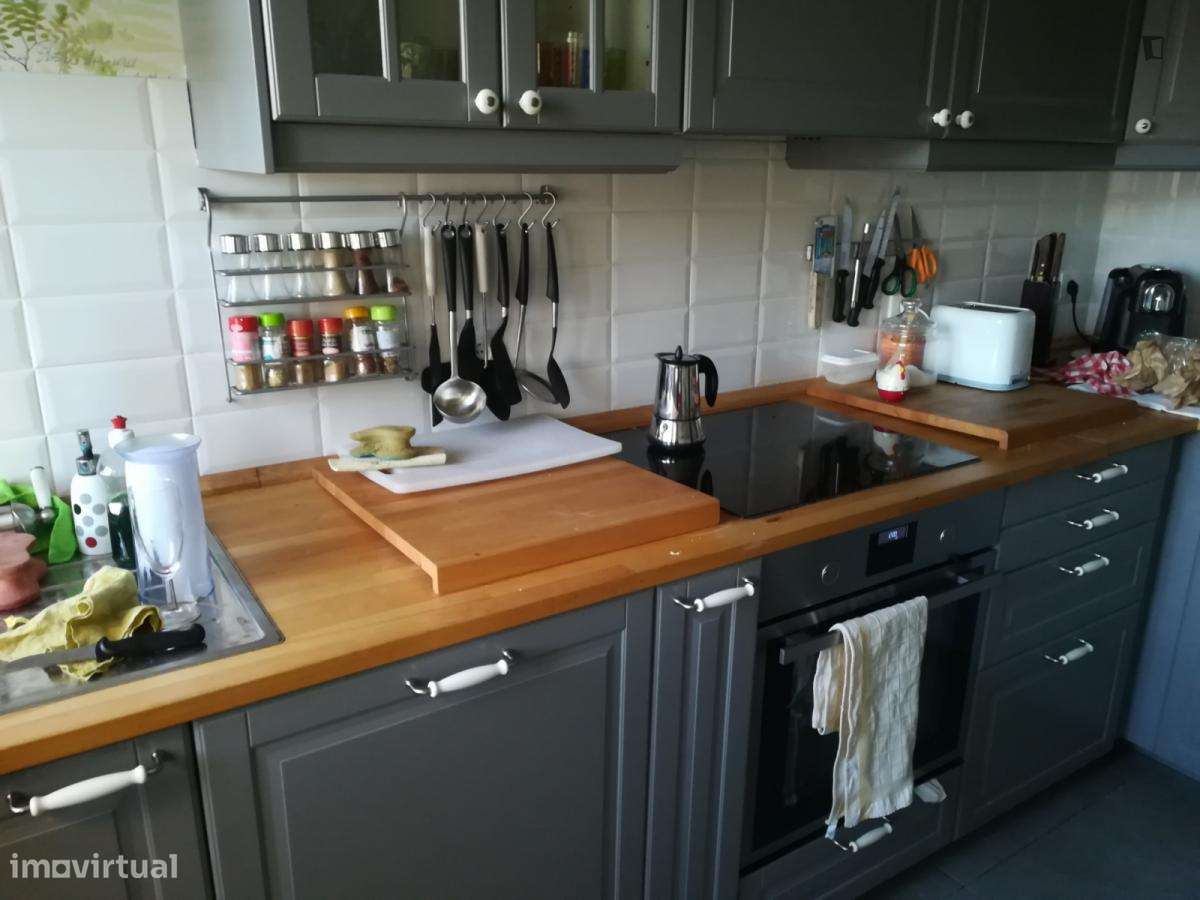 Quarto - localizado em Benfica Lisbon - Grande imagem: 5/10