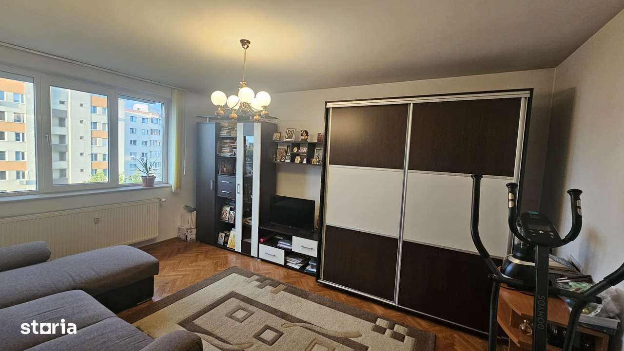 Berceni-Al.Obregia, apartament 3 camere decomandat, mobilat-1