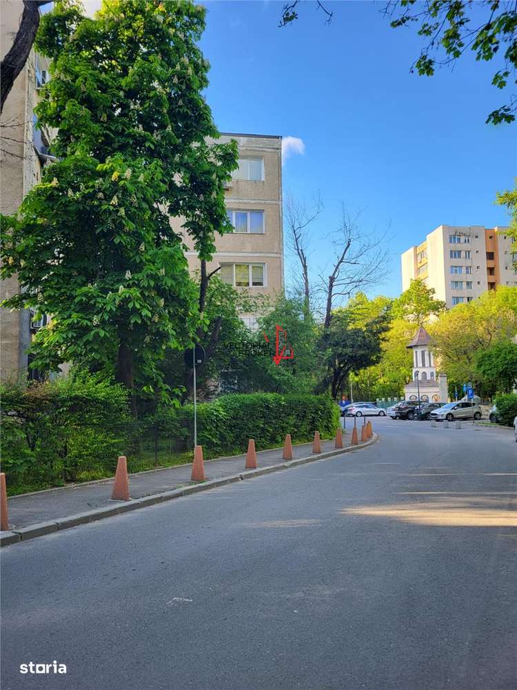 Apartament 4 camere, etaj 1, mobilat si utilat, 2 locuri parcare