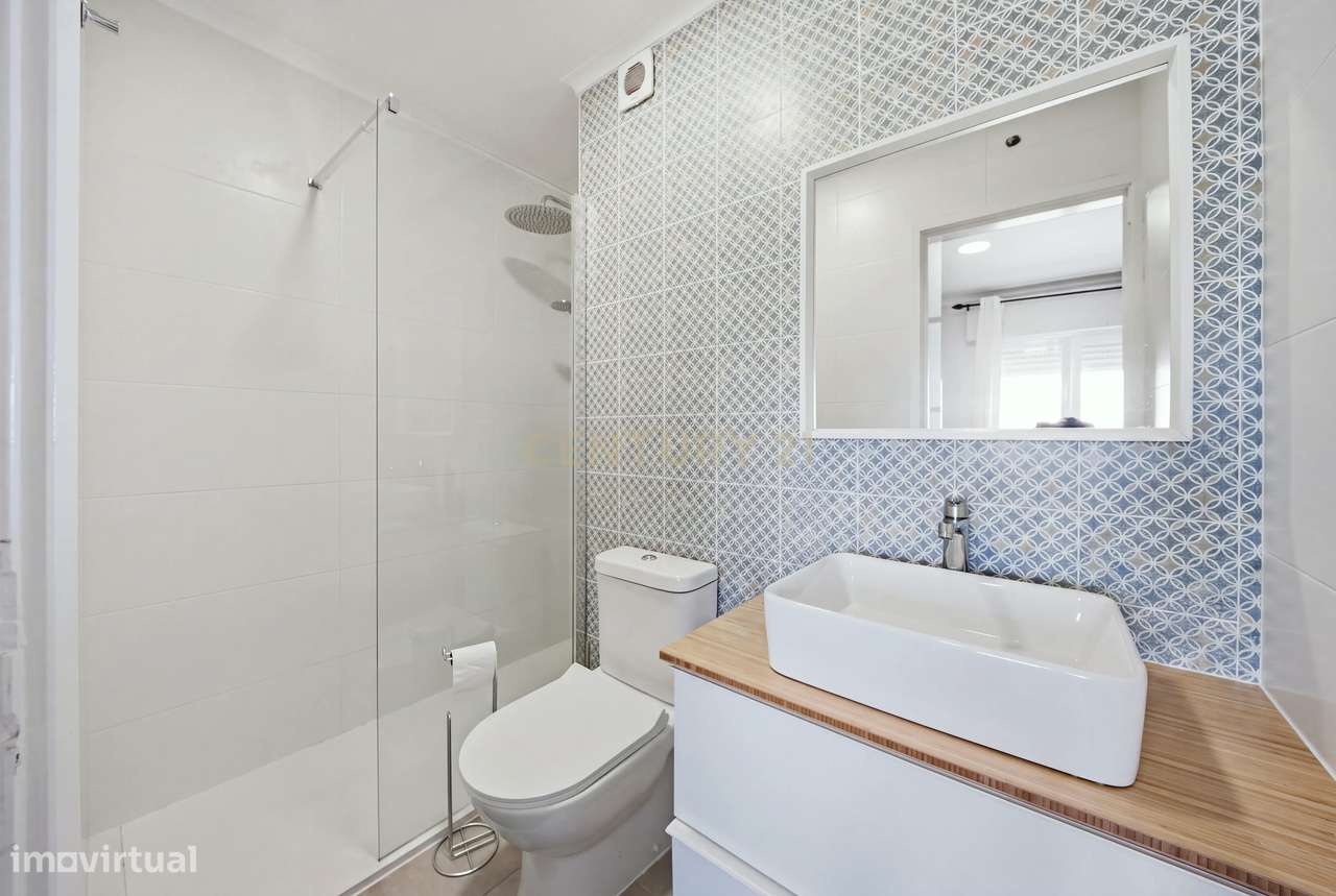 T3 em Santo António dos Cavaleiros, totalmente remodelado | Excelente-11