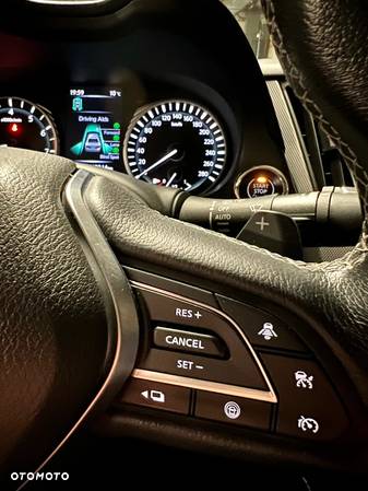 Infiniti Q50 2.0t Sport Sound Studio by Bose - 33