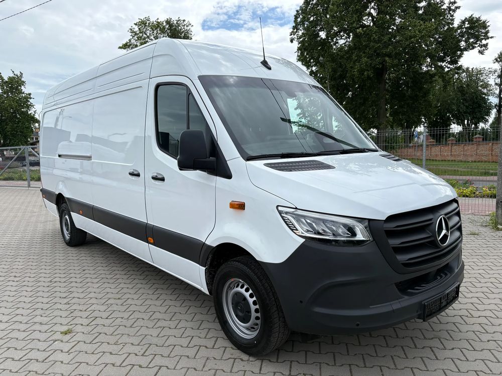 Mercedes-Benz Sprinter 2024