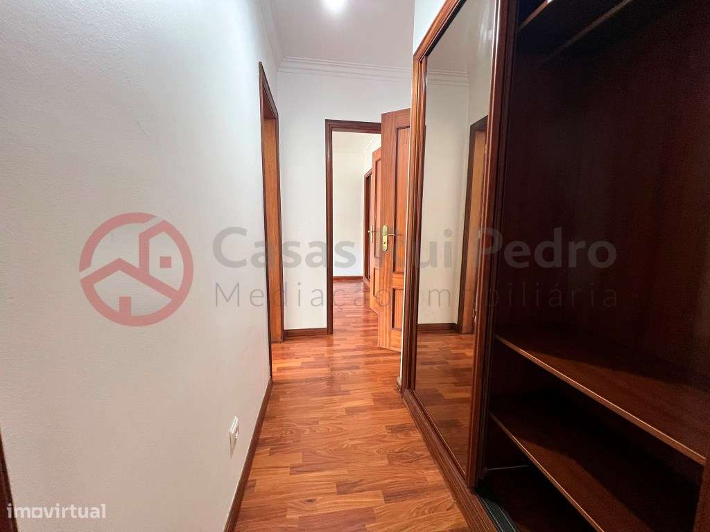 Apartamento T3 com garagem e arrecadação em Santa Marta do Pinhal, ...-4