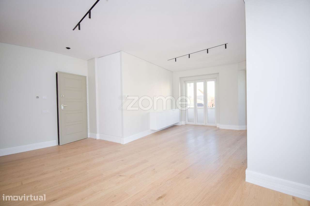 Arrendamento T3 Rés-do-Chão proximo a Avenida da Liberdade. - Grande imagem: 3/24