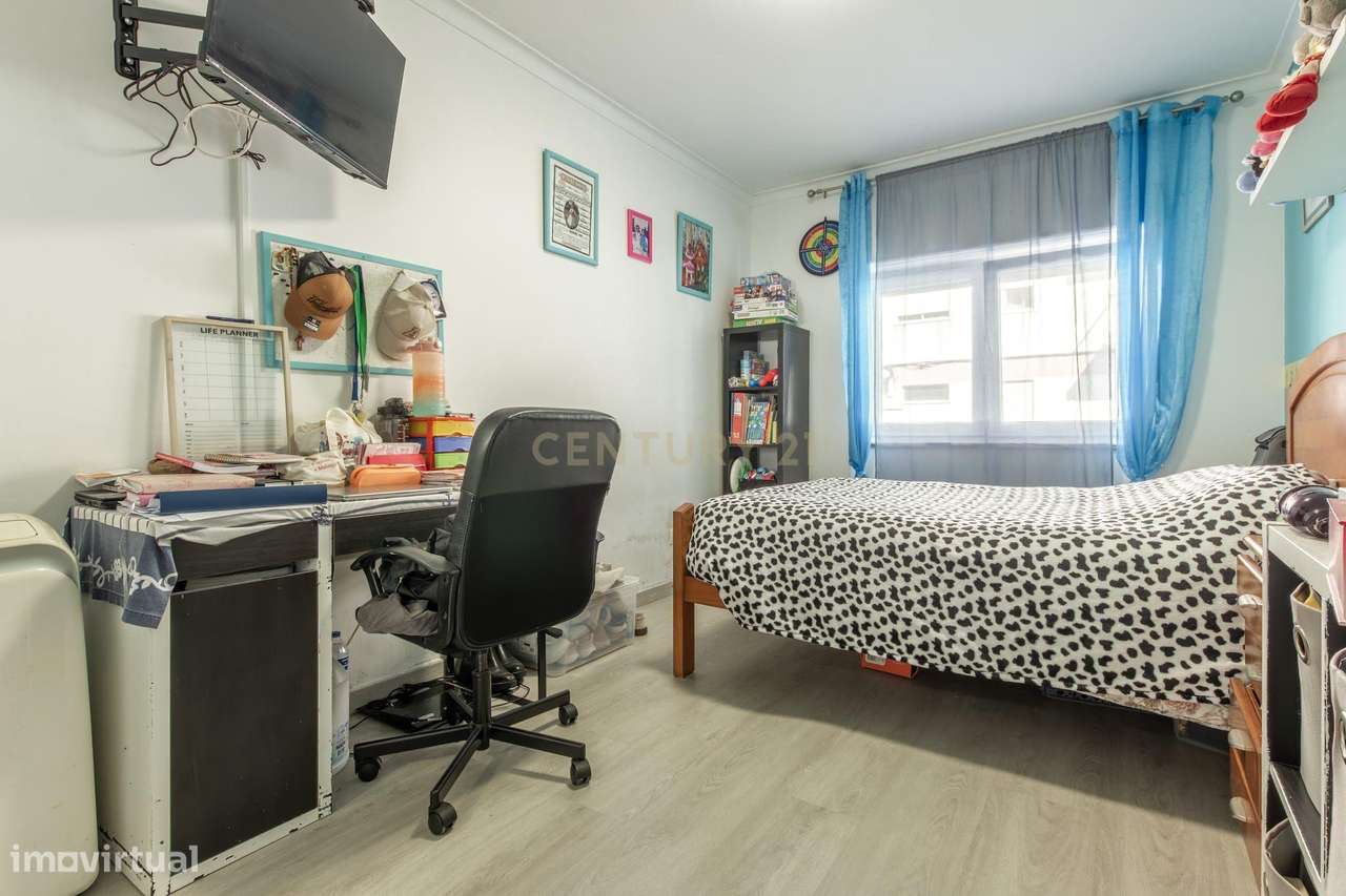 Apartamento T2 renovado-12