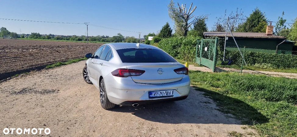 Opel Insignia 2.0 CDTI Cosmo S&S - 2