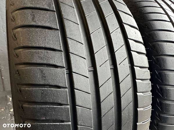 225/45R17 Bridgestone Turanza T005 para lato 5,9mm - 2