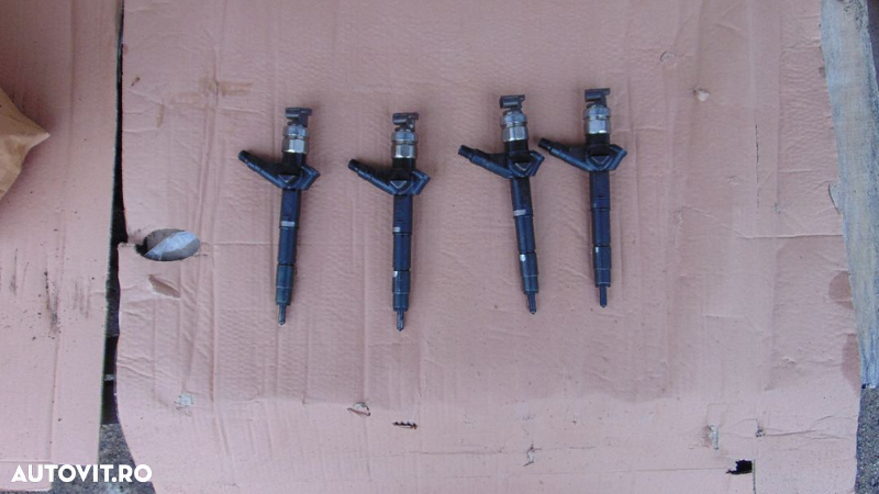 Injectoare Nissan Navara 2.5dci injector Nissan Pathfinder dezmembrez - 1